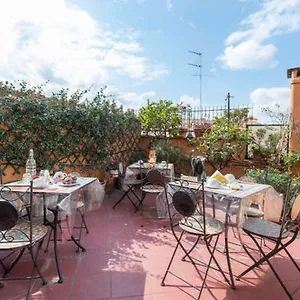 Apartment Casa Via Cesena, Rome